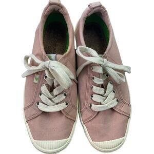 Cariuma Women’s OCA Low Pink Canvas Sneakers